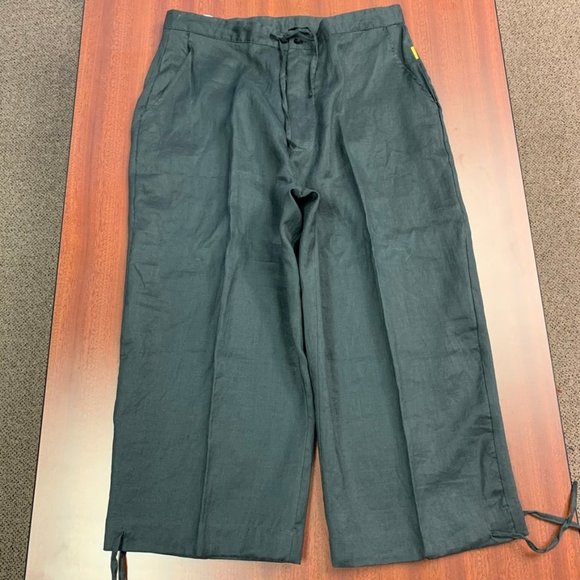 Mecca Gold  Black Capri - Picture 4 of 7